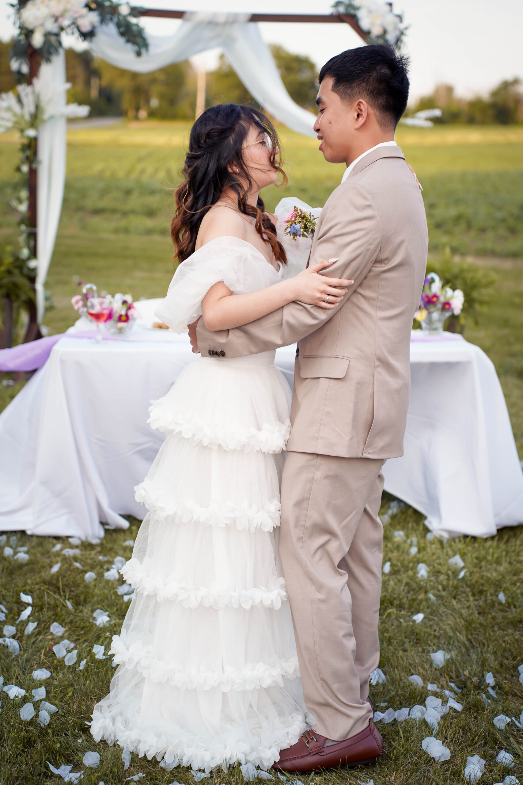 Wedding Videographer Windsor Ontario capturing bride and groom ceremony video